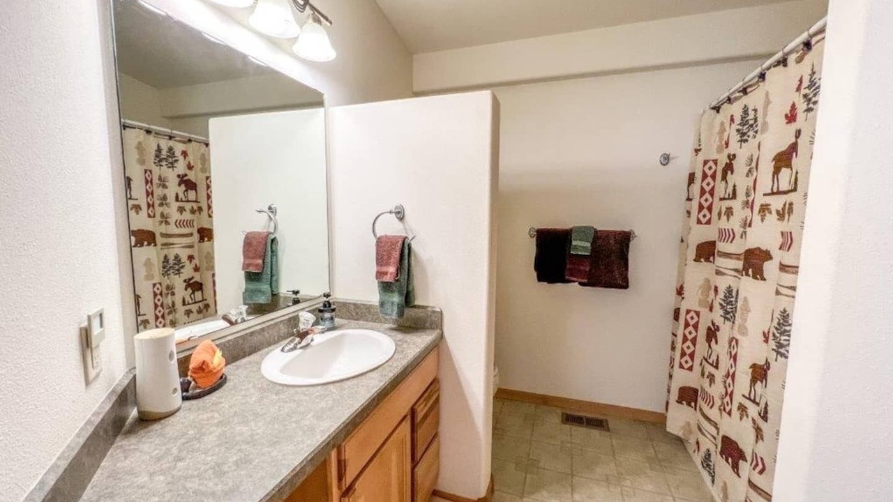 Photo of Bathroom in Red Lodge