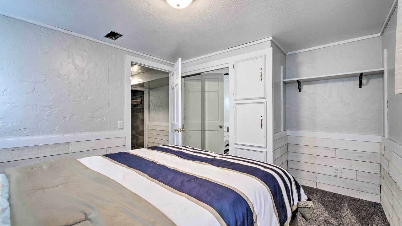 Photo of Bedroom in Massillon