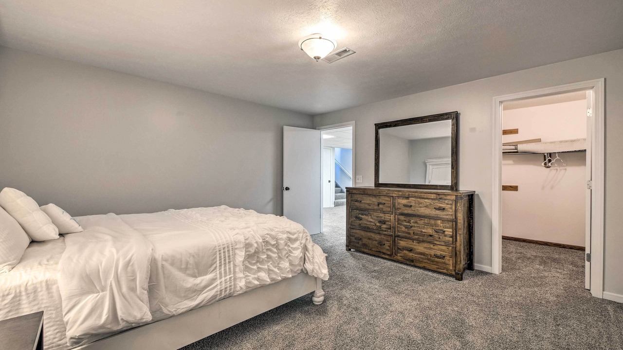 Photo of Bedroom in Massillon