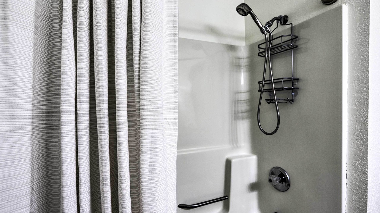 Photo of Bathroom in Oak Harbor