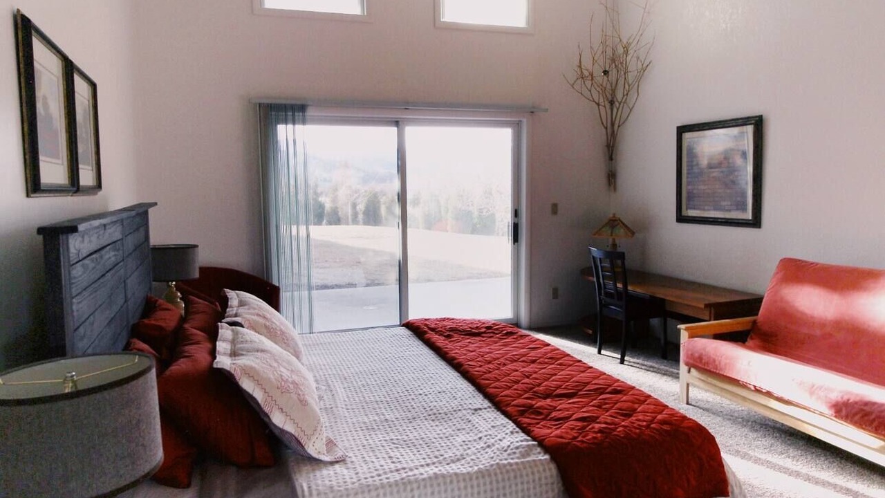 Photo of Bedroom in Whitehall