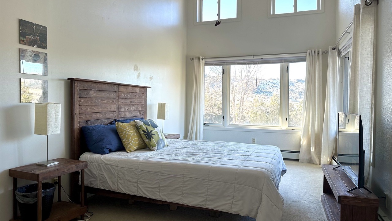 Photo of Bedroom in Whitehall