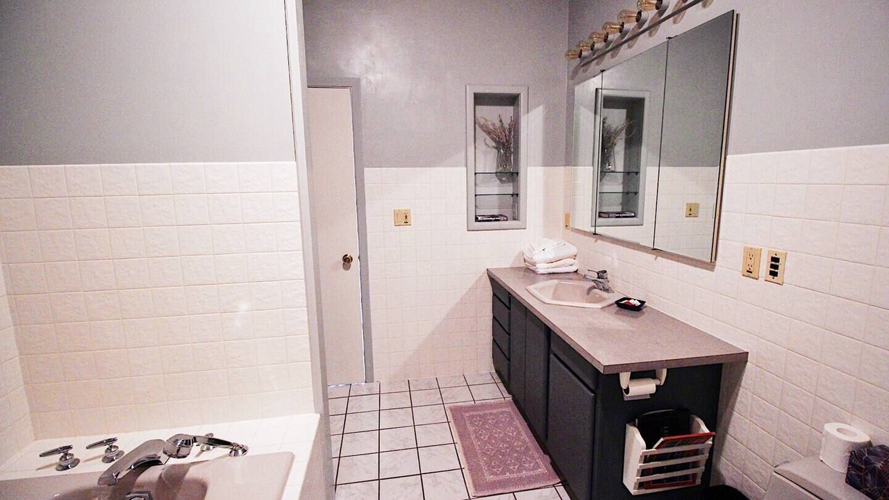 Photo of Bathroom in Whitehall