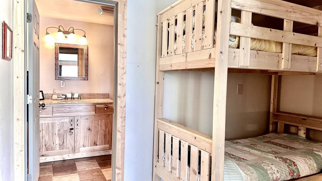Photo of Bedroom in Whitehall