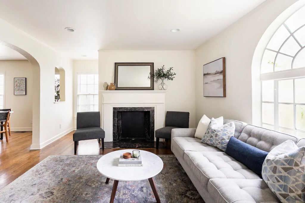 Photo of Livingroom in Lower Greenville