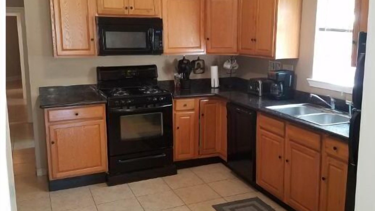 Photo of Kitchen in Mid-City