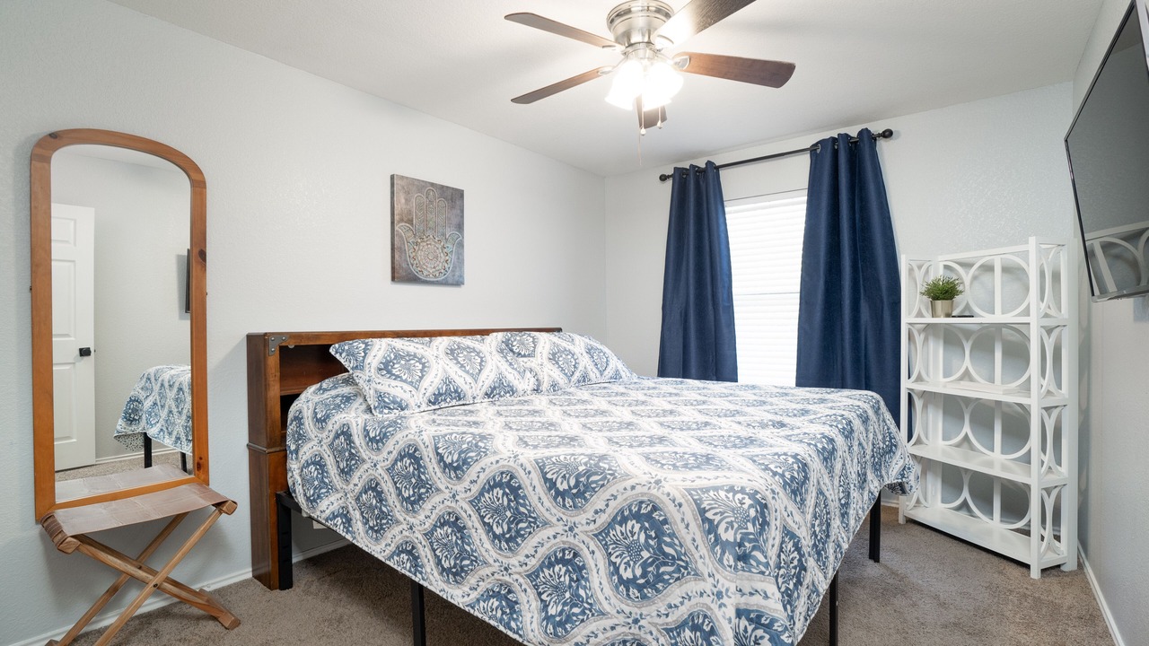 Photo of Bedroom in Medical Center District