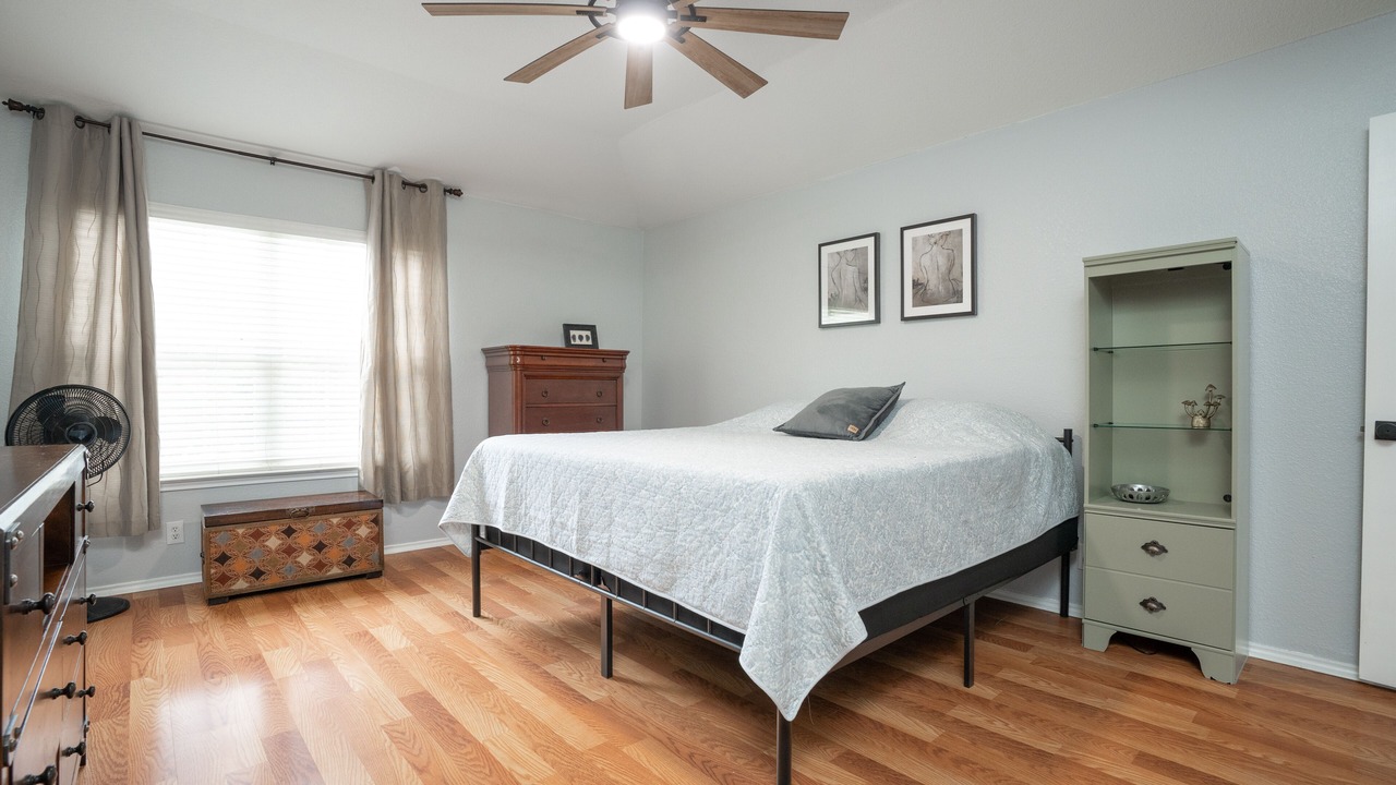 Photo of Bedroom in Medical Center District