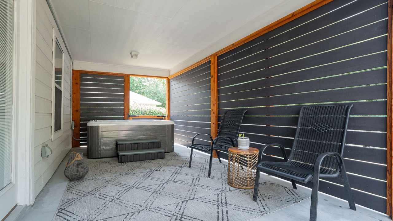 Photo of Patio Balcony in Medical Center District