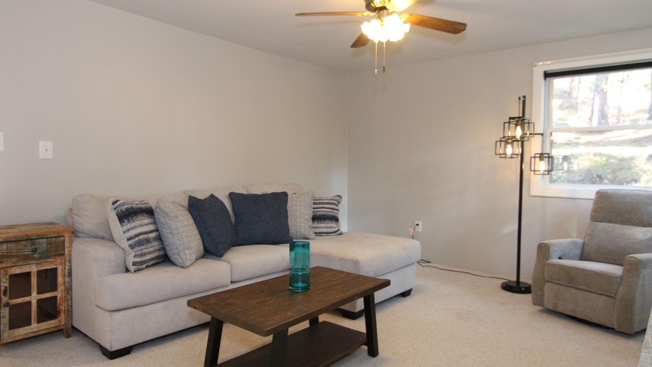 Photo of Livingroom in Cascade County