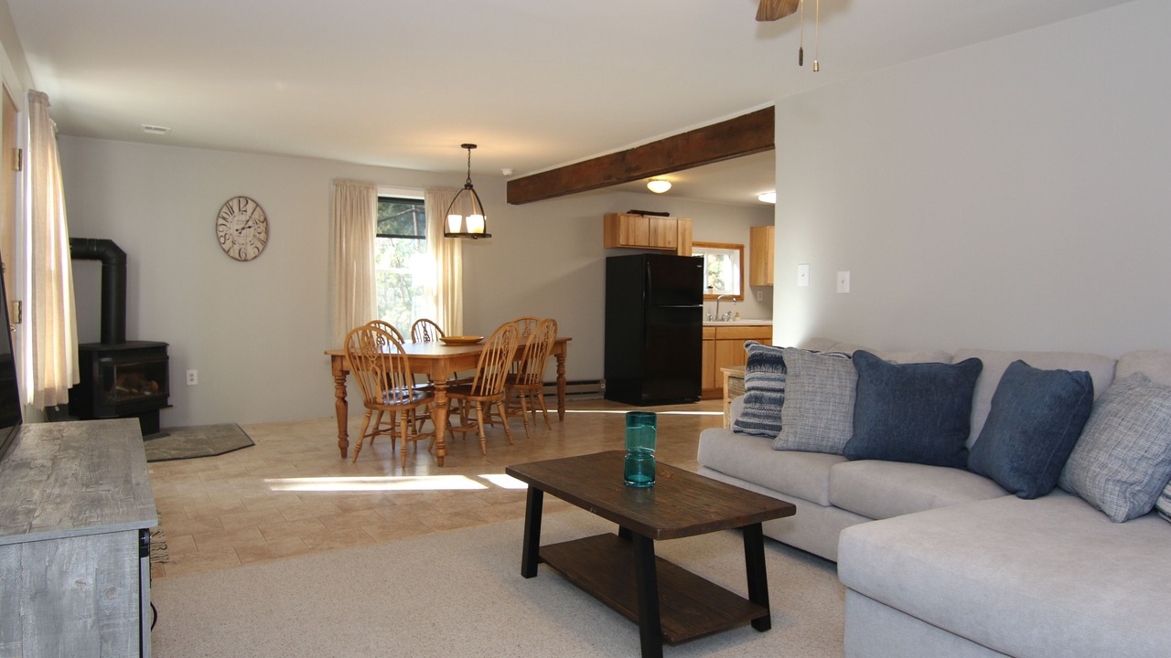Photo of Livingroom in Cascade County