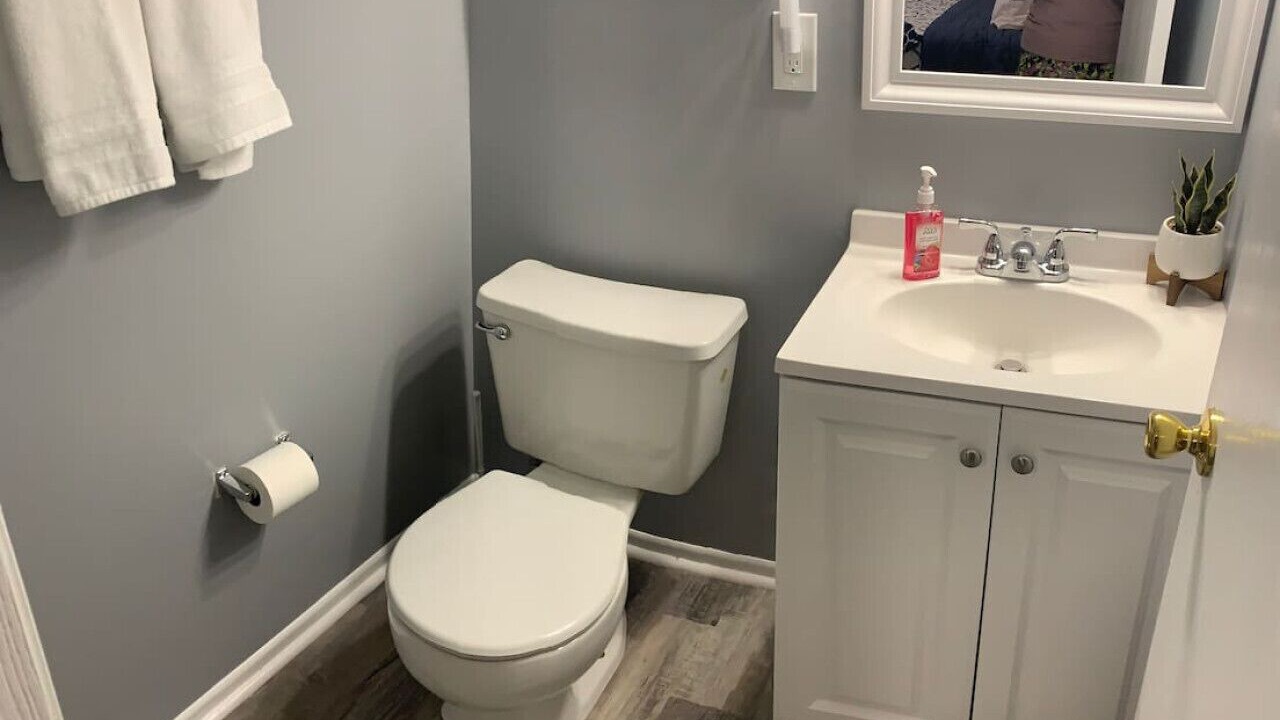 Photo of Bathroom in Lindenwald