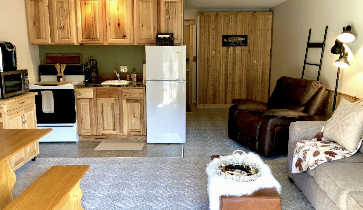 Photo of Livingroom in Mead
