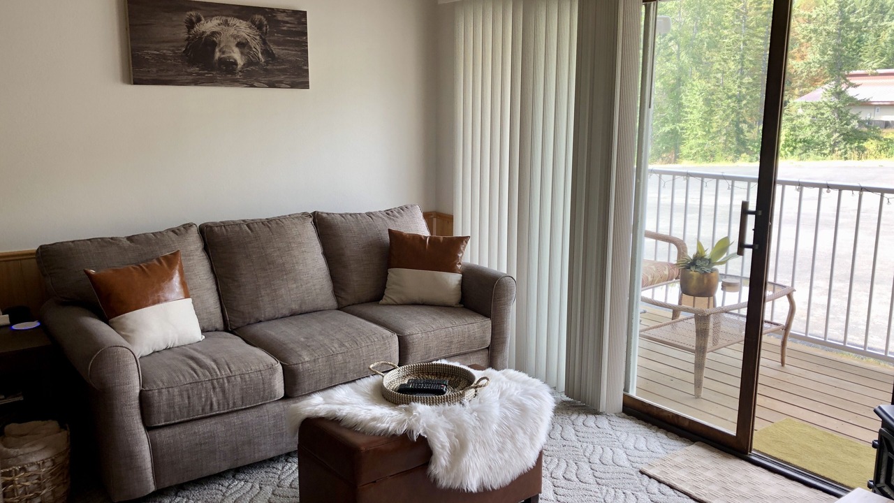 Photo of Livingroom in Mead