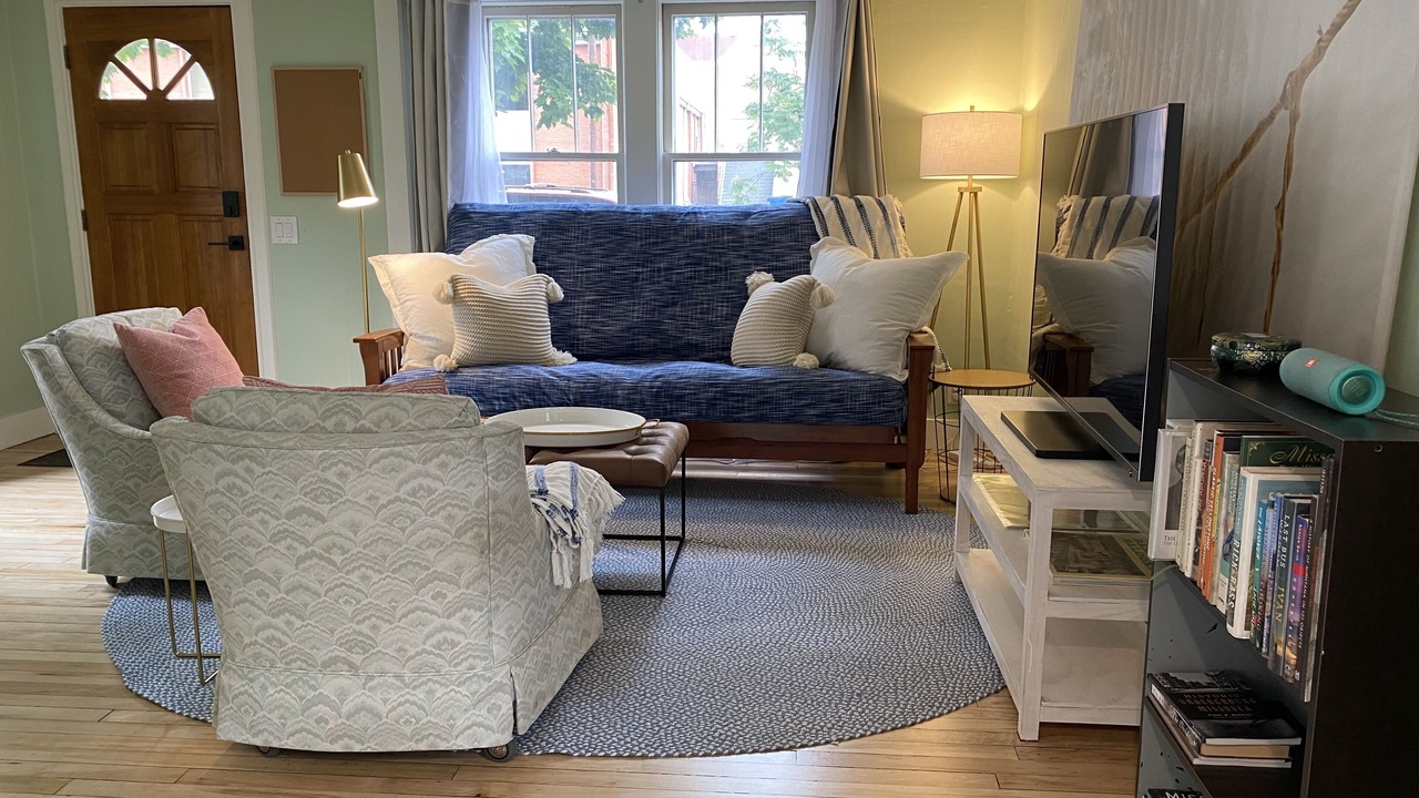 Photo of Livingroom in Riverfront