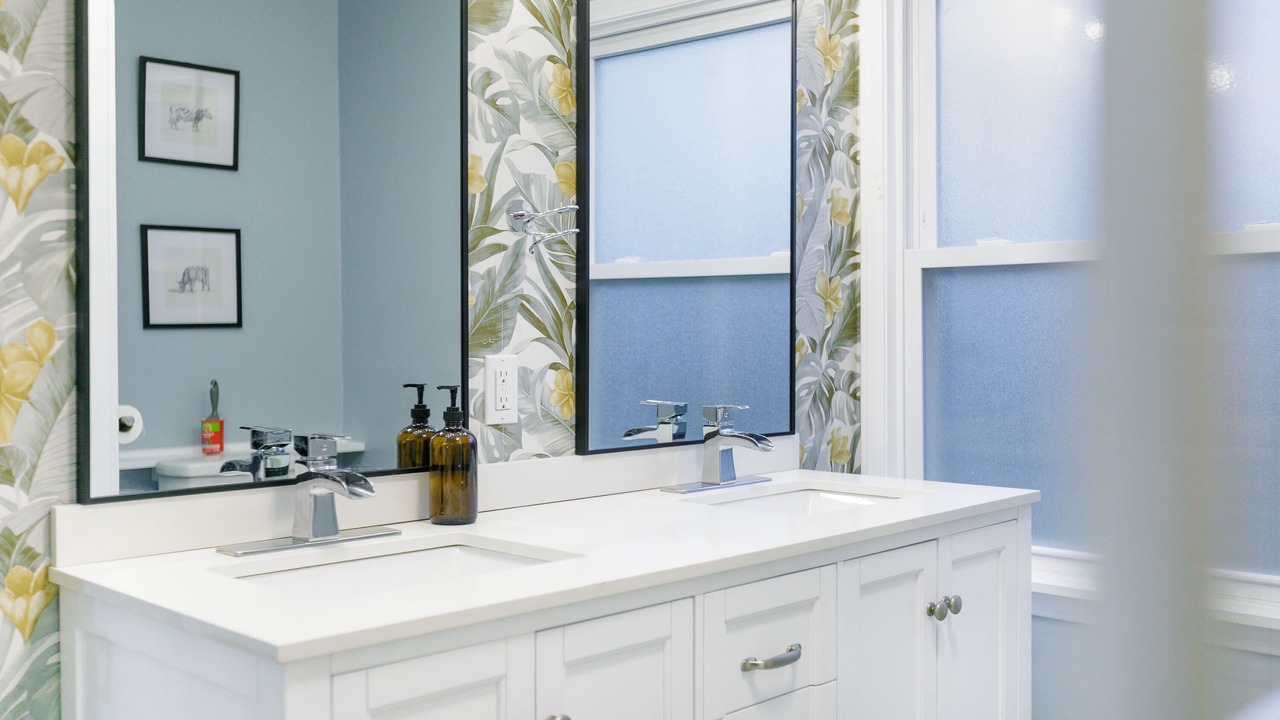 Photo of Bathroom in Livonia