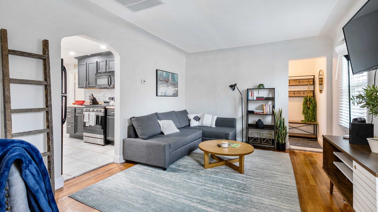 Photo of Livingroom in Livonia