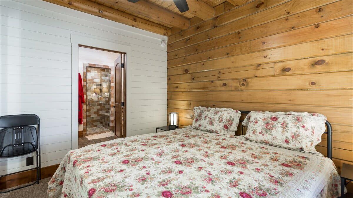 Photo of Bedroom in Leigh Creek Estates