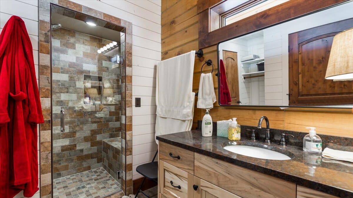 Photo of Bathroom in Leigh Creek Estates