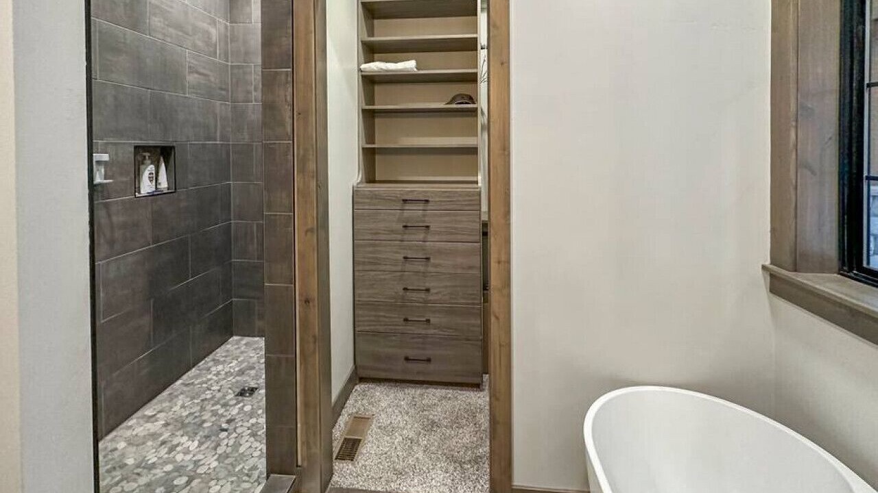 Photo of Bathroom in Donnelly