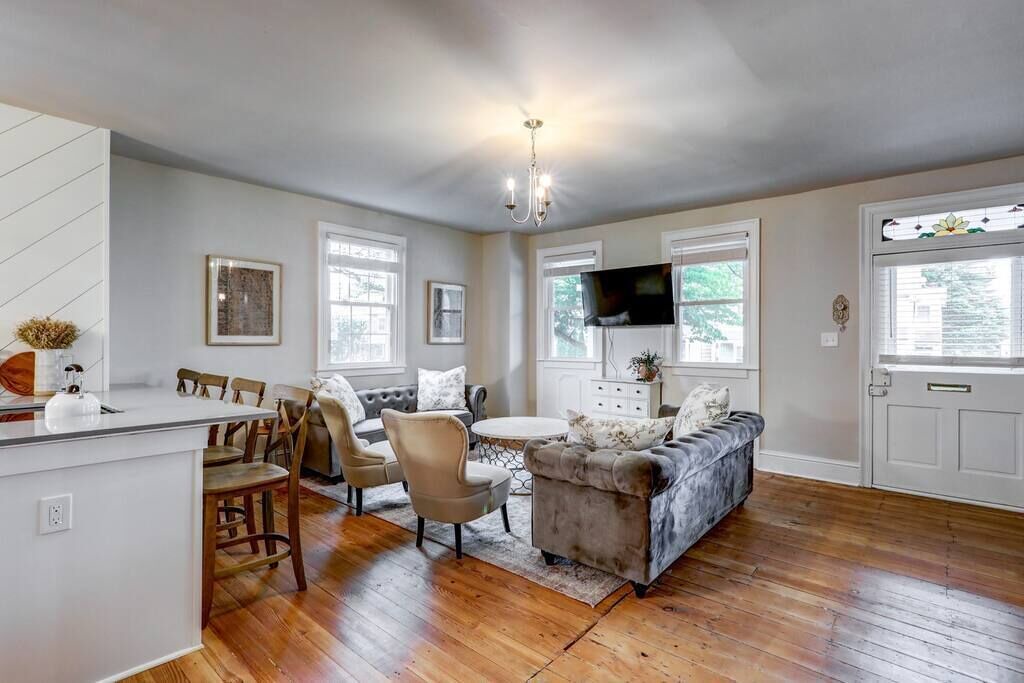 Photo of Livingroom in Mountville