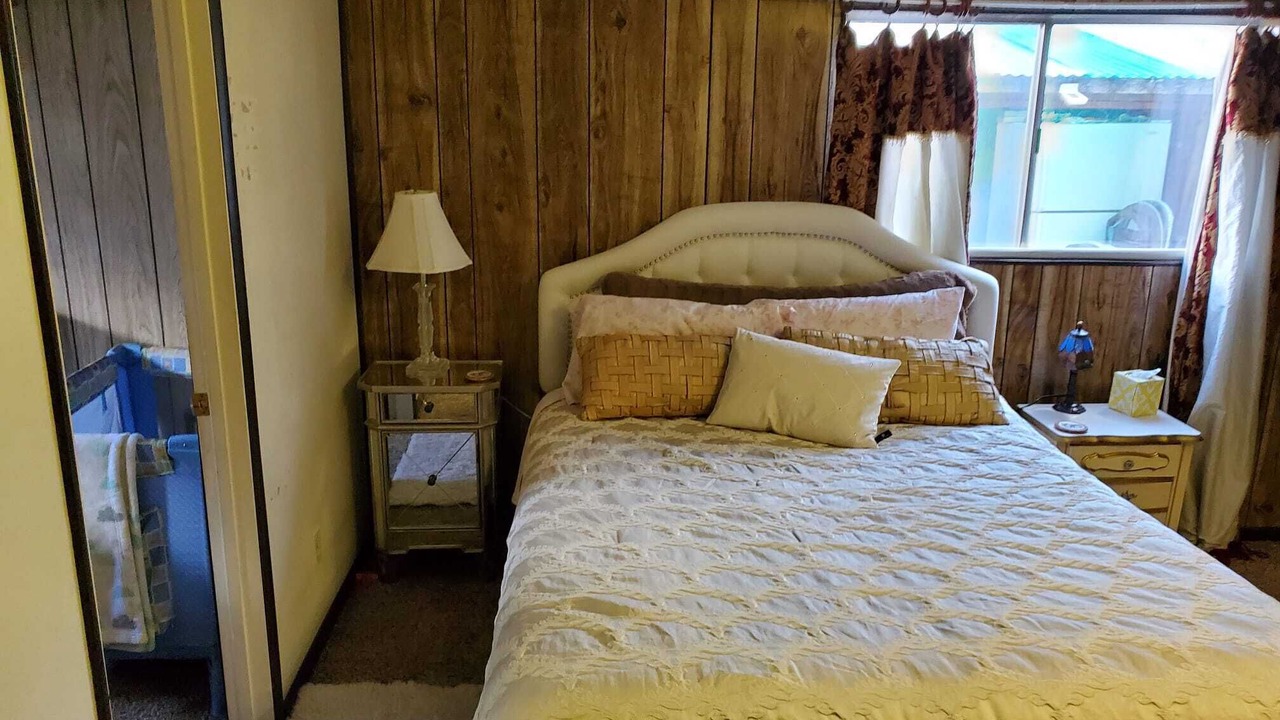 Photo of Bedroom in Evanston