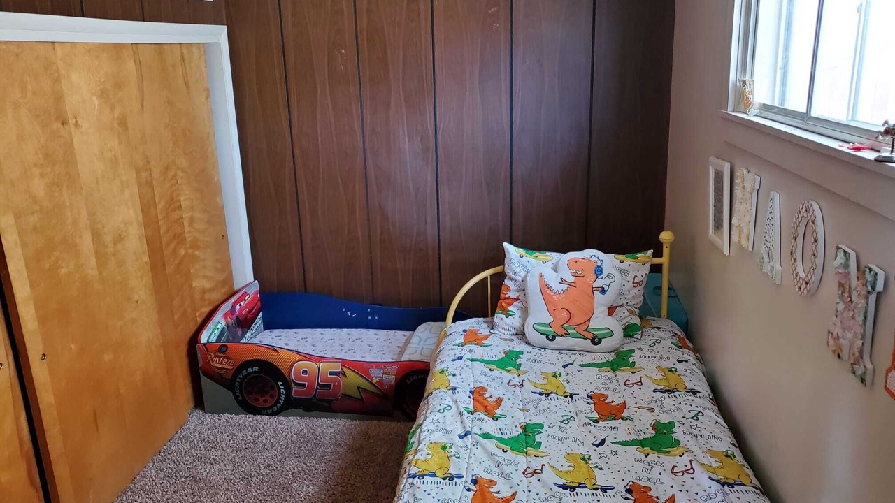 Photo of Bedroom in Evanston