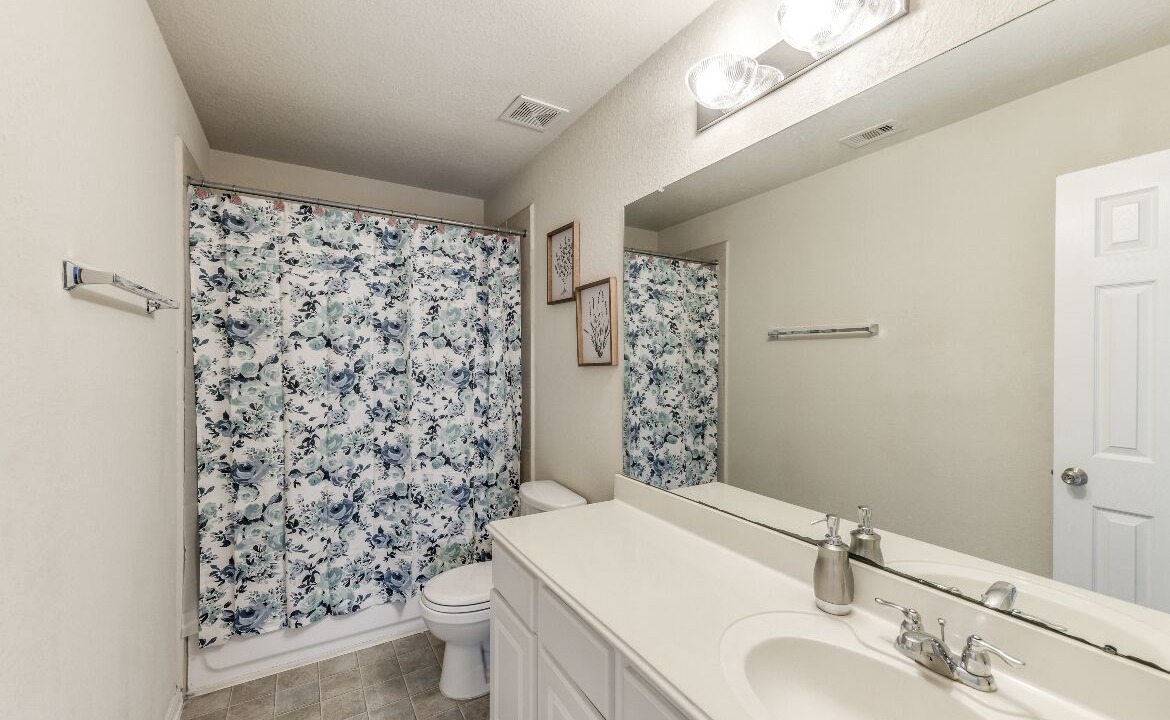Photo of Bathroom in Barker