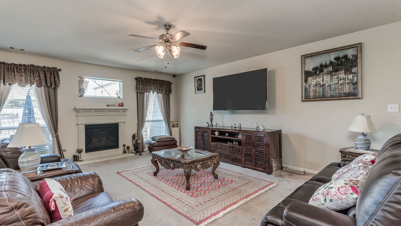 Photo of Livingroom in Barker