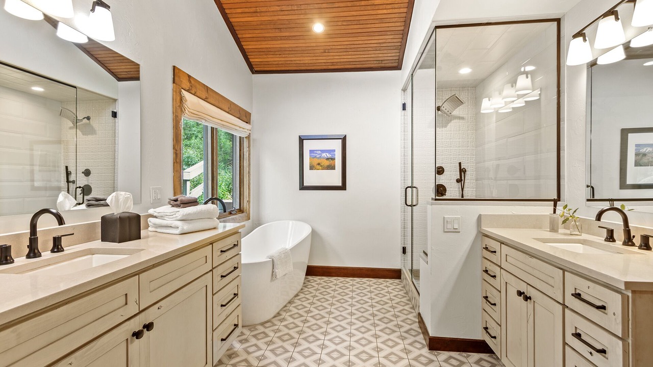 Photo of Bathroom in Blue River