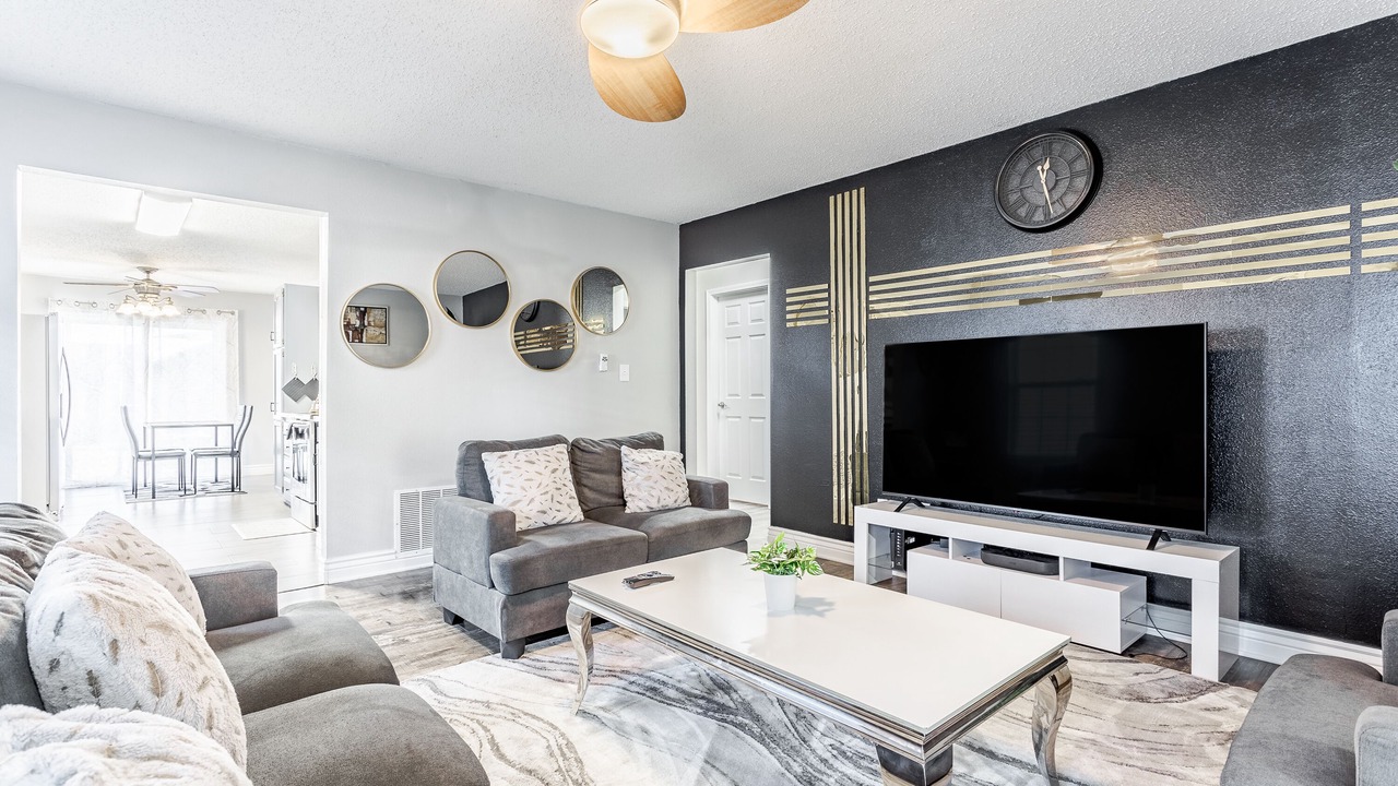 Photo of Livingroom in West Newton