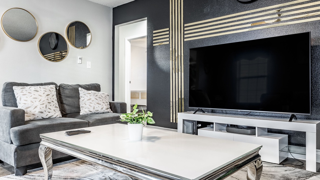 Photo of Livingroom in West Newton