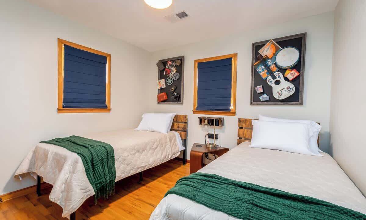 Photo of Bedroom in Parsons