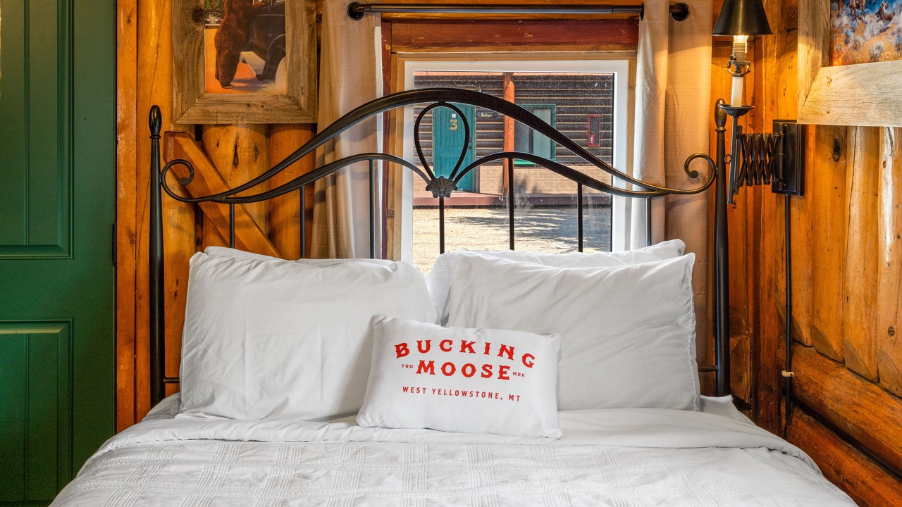 Photo of Bedroom in West Yellowstone