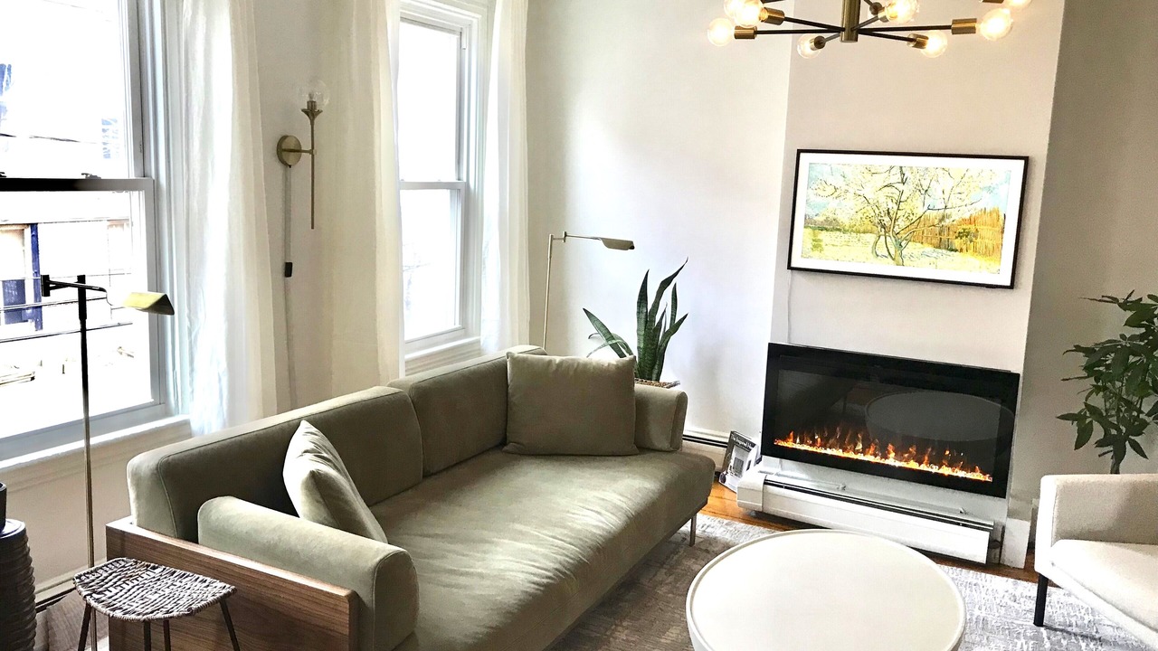Photo of Livingroom in Charlestown