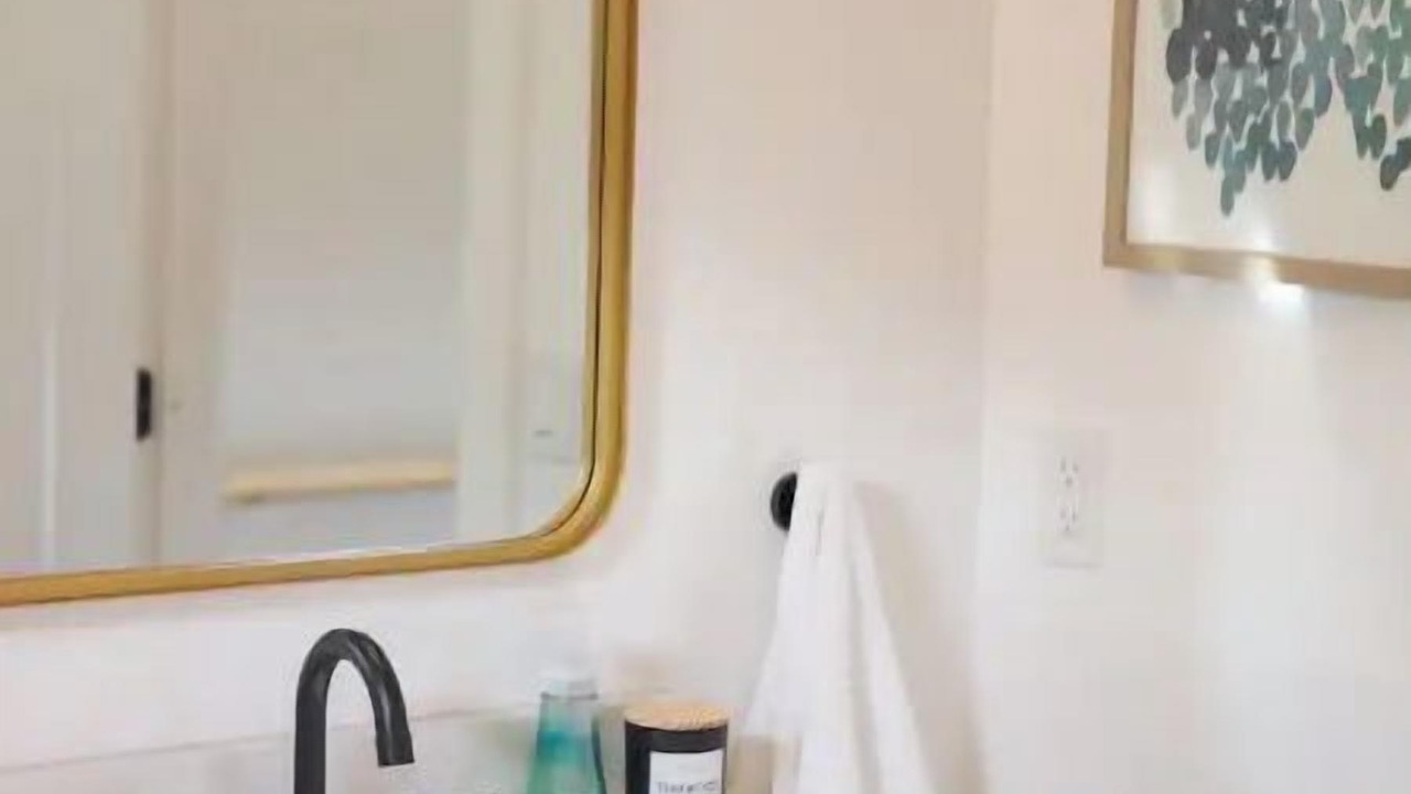 Photo of Bathroom in Veterans Park