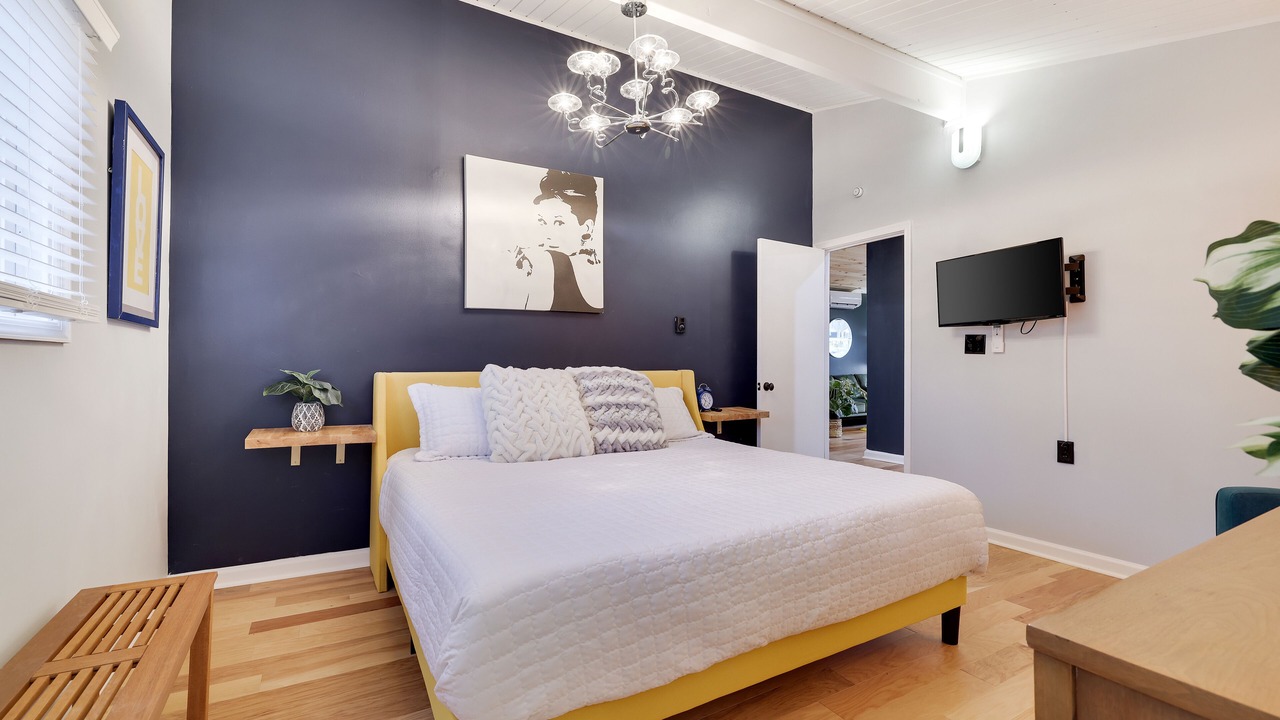 Photo of Bedroom in Lake Harmony Estates