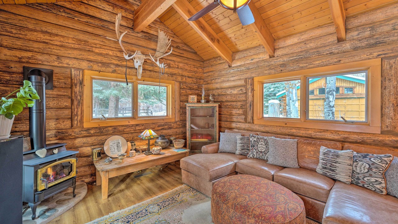 Photo of Livingroom in Hailey
