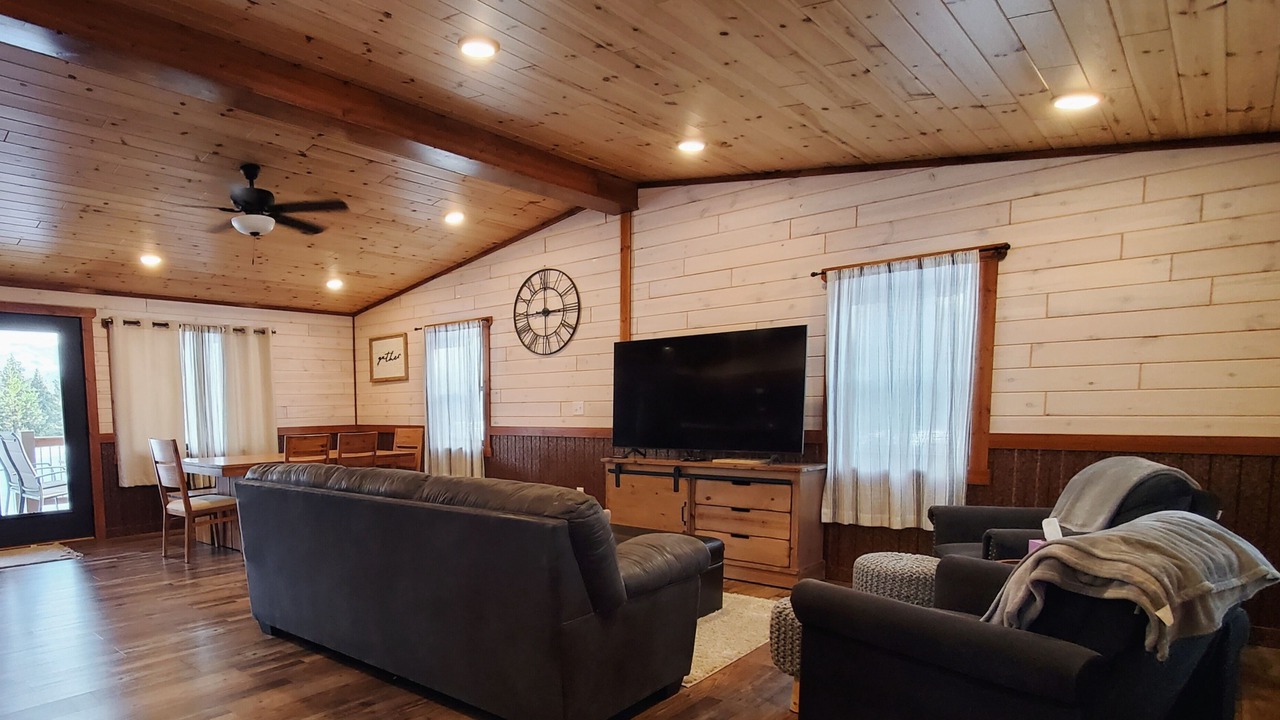Photo of Livingroom in Seeley Lake