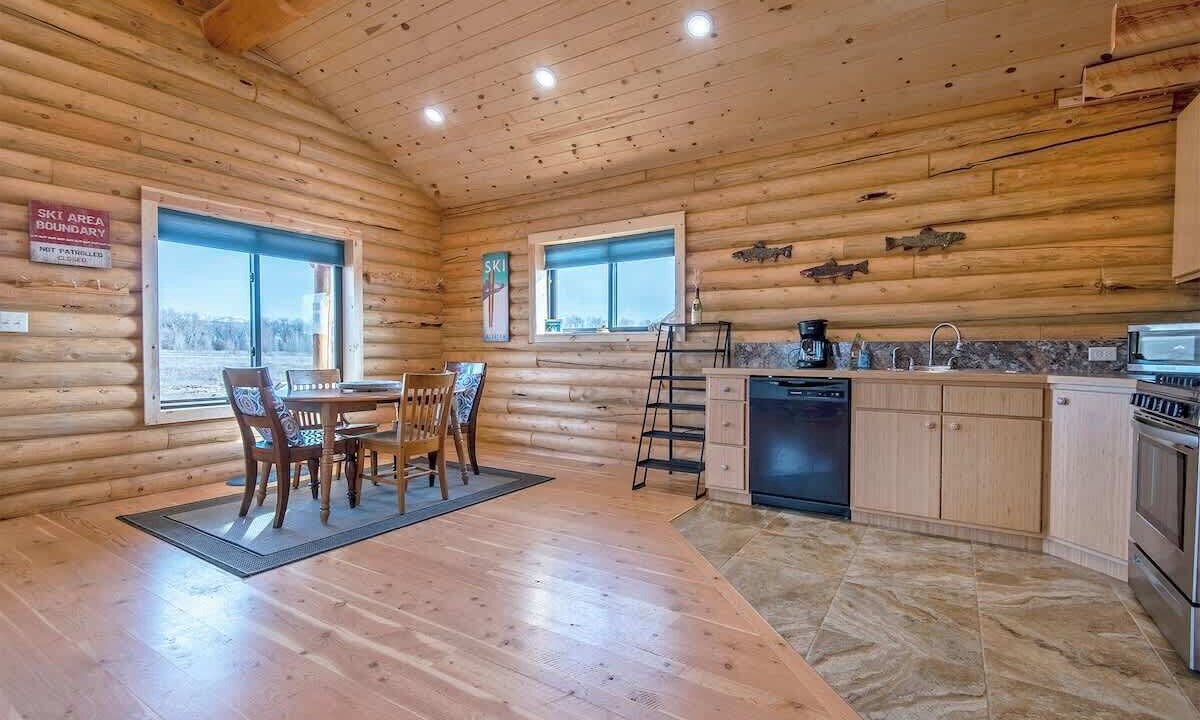 Photo of Bedroom in Tetonia