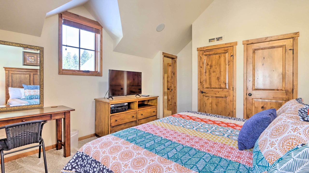 Photo of Bedroom in Tamarack Resort