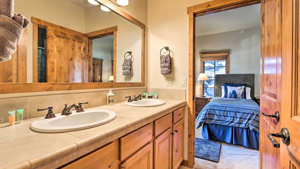 Photo of Bathroom in Tamarack Resort