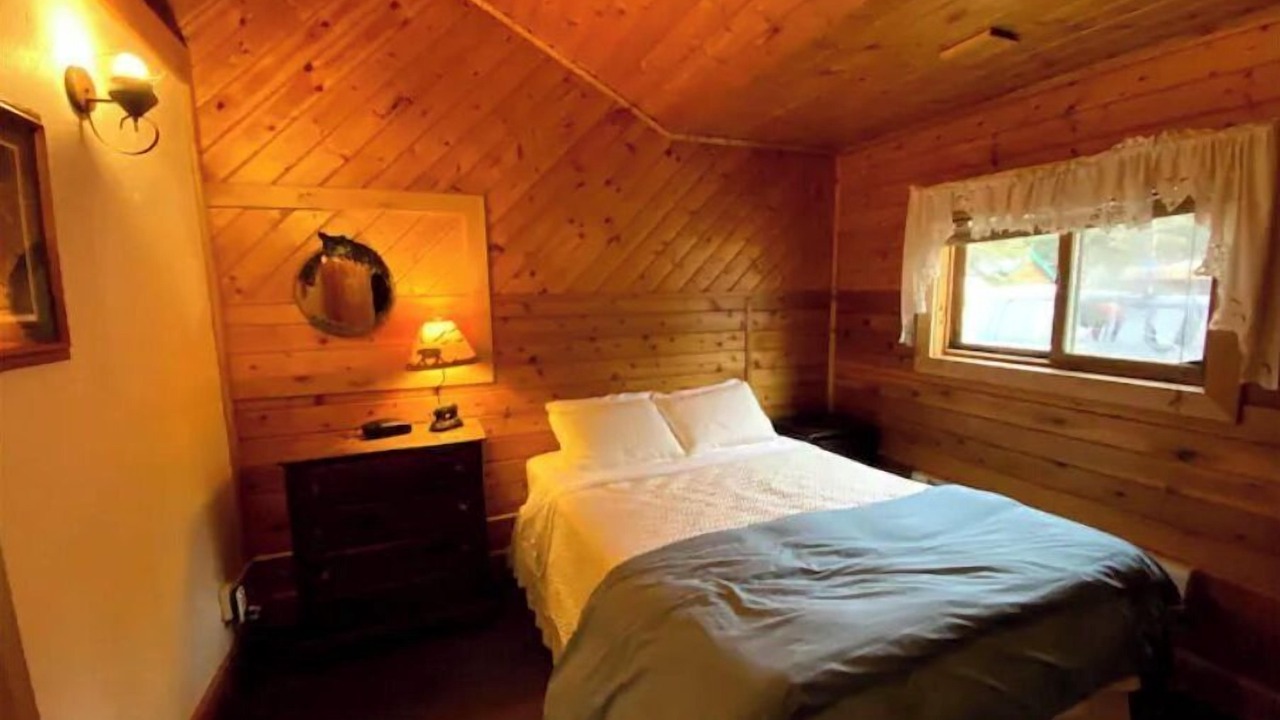 Photo of Bedroom in Cooke City-Silver Gate