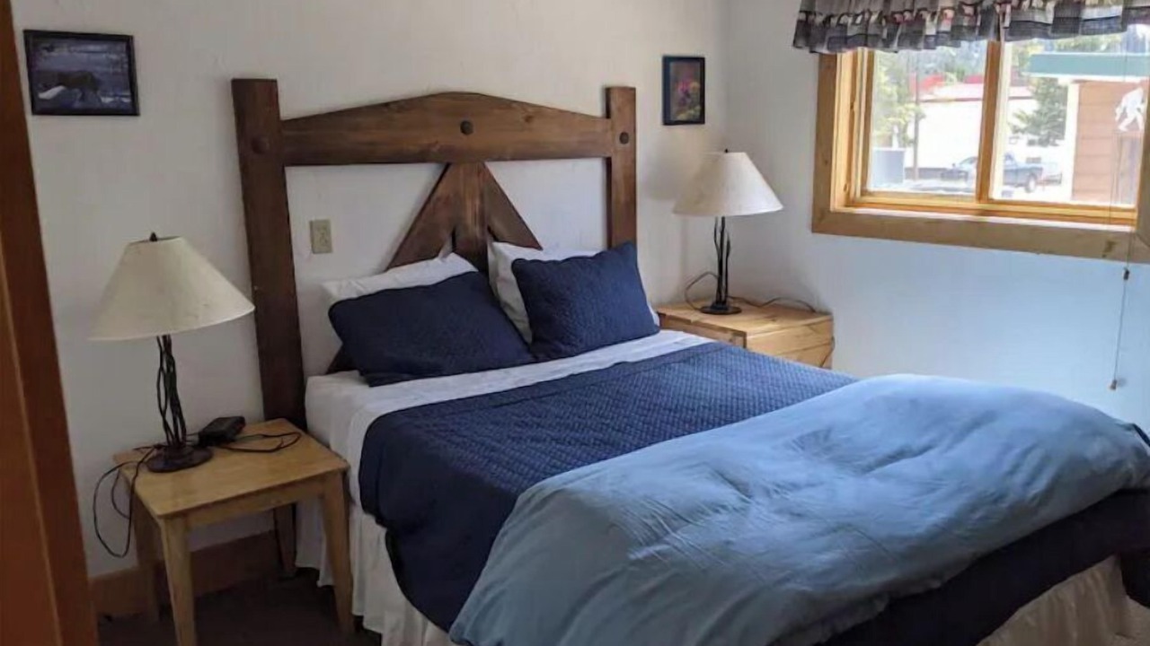Photo of Bedroom in Cooke City-Silver Gate