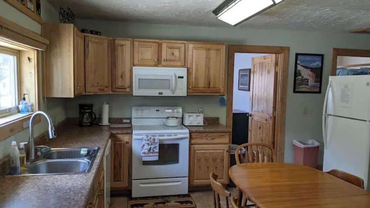 Photo of Kitchen in Cooke City-Silver Gate