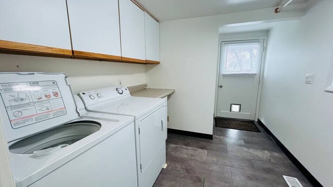 Photo of Bedroom in Depot Bench