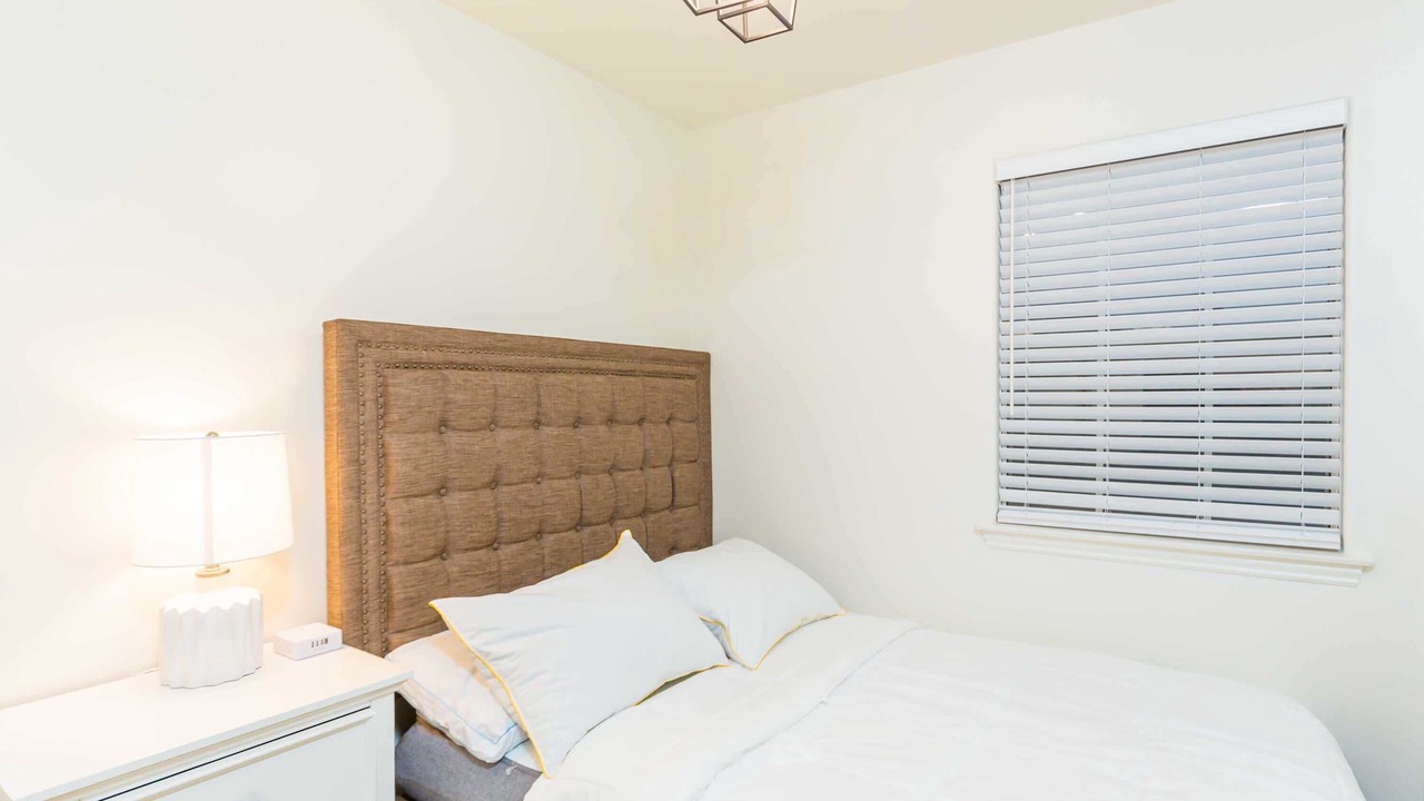 Photo of Bedroom in East Pasadena