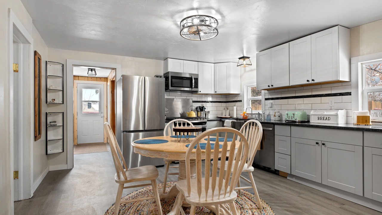 Photo of Kitchen in Salmon
