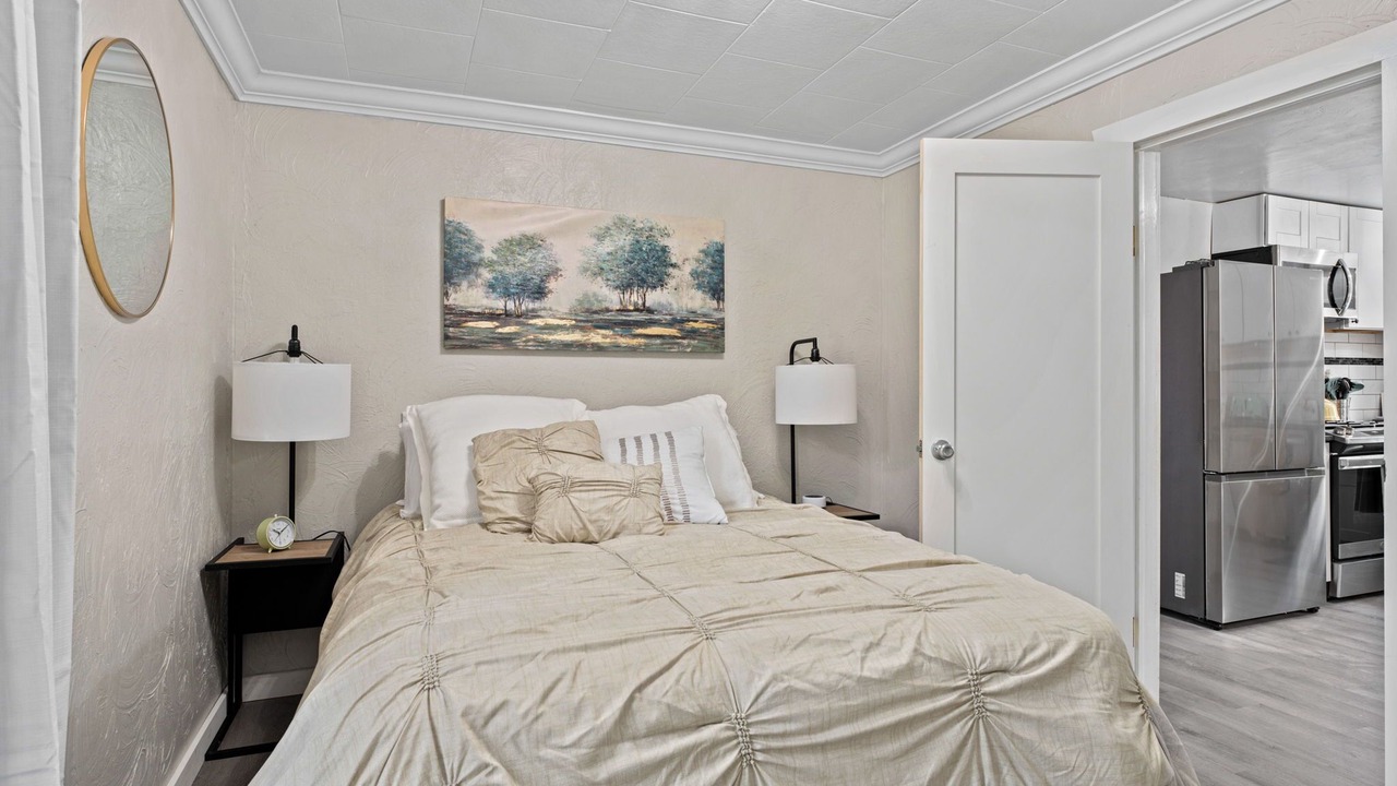 Photo of Bedroom in Salmon