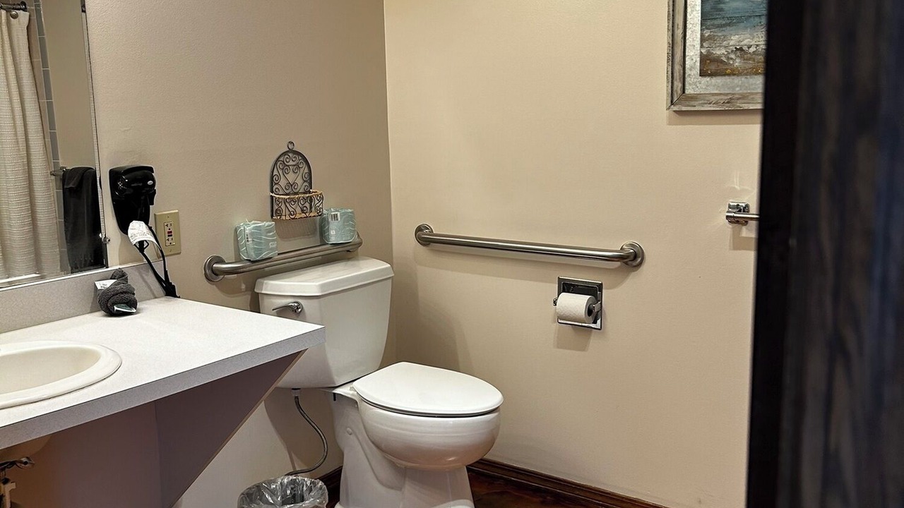 Photo of Bathroom in Helena